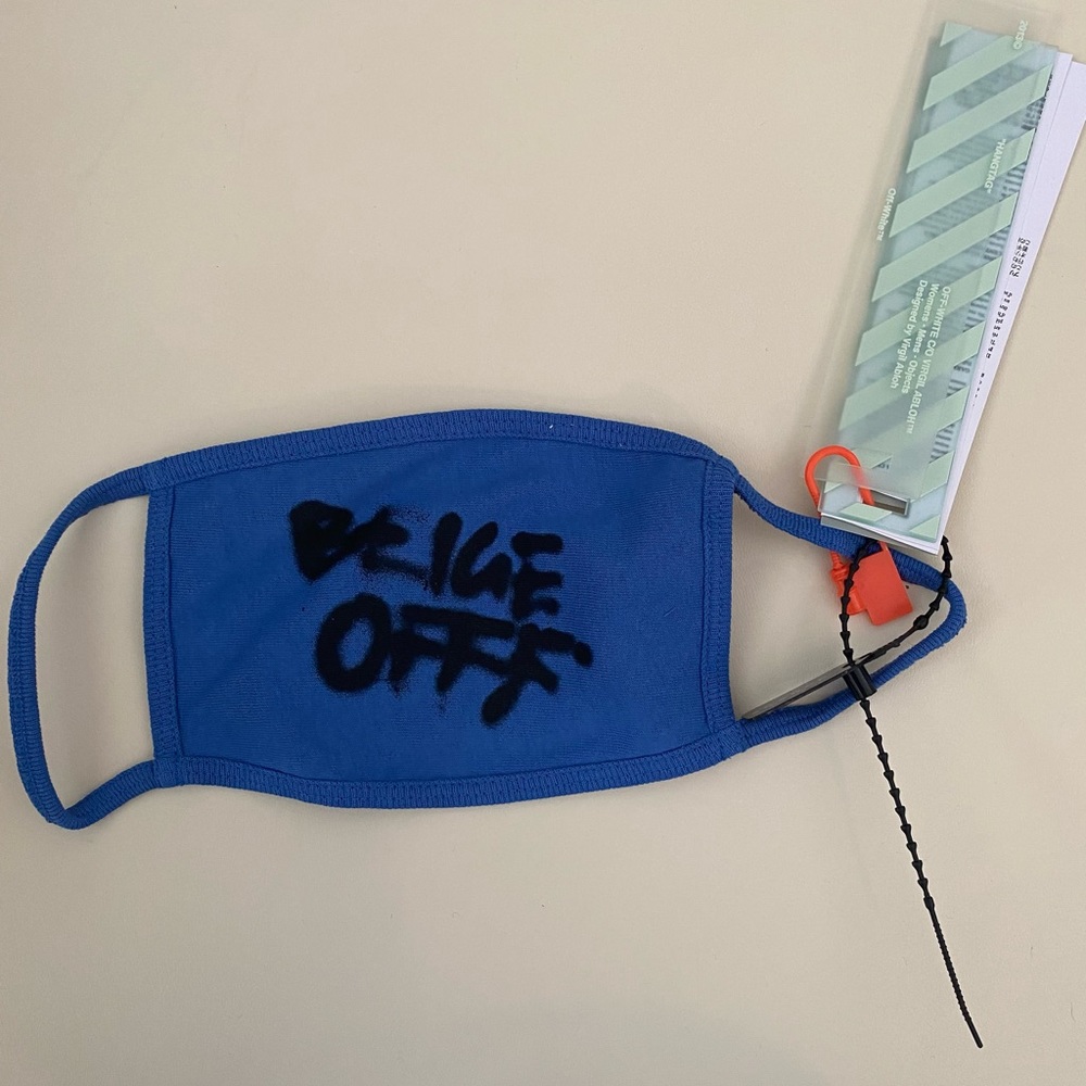 Spray OFF-WHITE mask